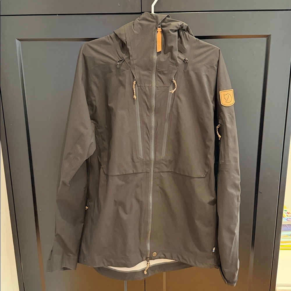 Fjällräven black Ken Eco Shell Jacket. Great condition.